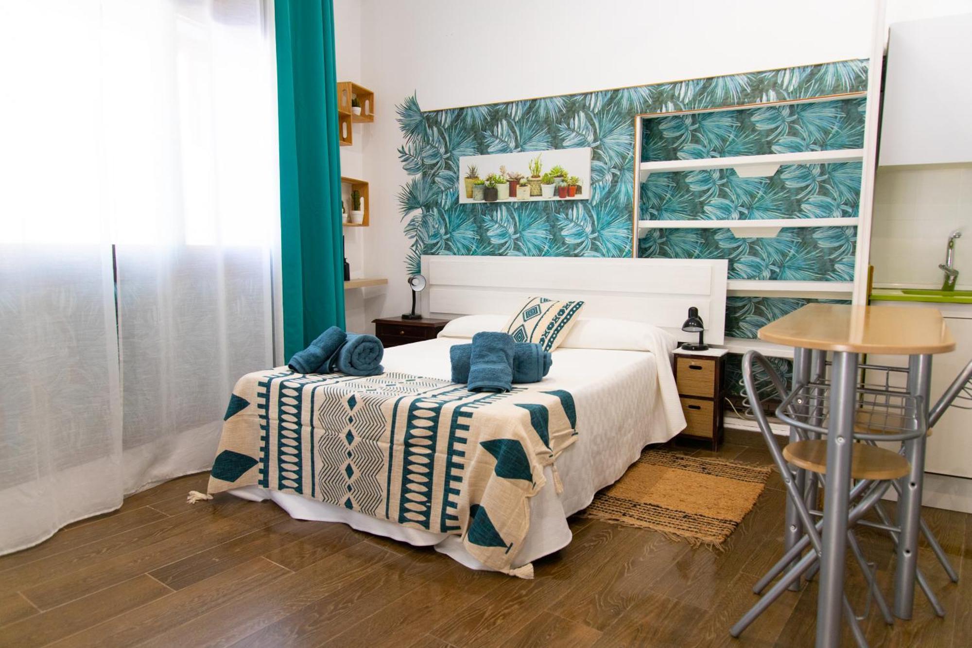 Alojamientos Puerta Palma Estudio バダホス エクステリア 写真